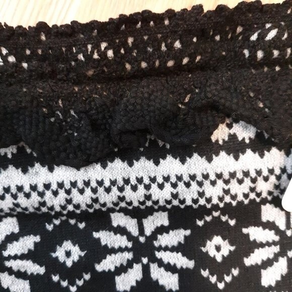 New Ryu A’reve Crochet Leg Warmers Black Size small/medium winter E23 - Picture 5 of 5